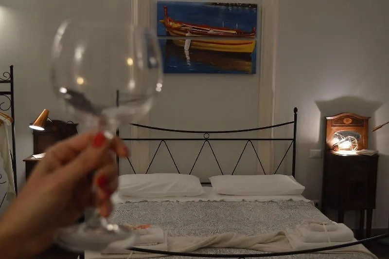 Bed, Book & Breakfast Landolina Bed & Breakfast Catania Italy