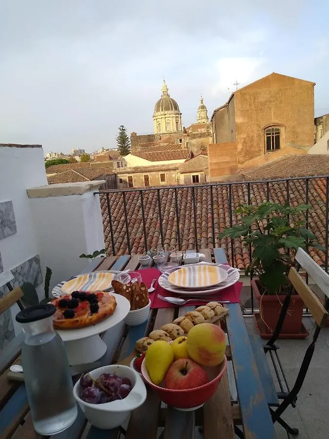 Bed, Book & Breakfast Landolina Bed & Breakfast Catania Italy
