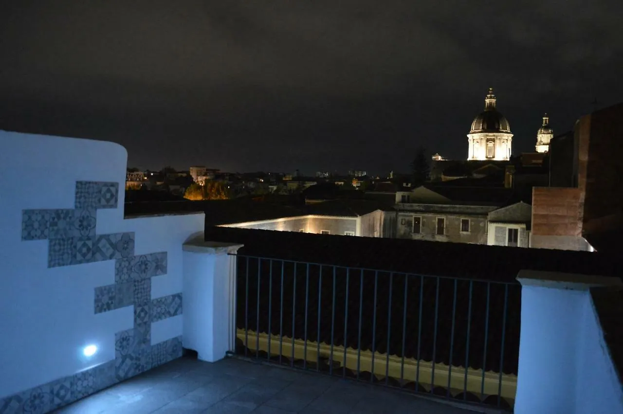 Bed, Book & Breakfast Landolina Bed & Breakfast Catania 3*,