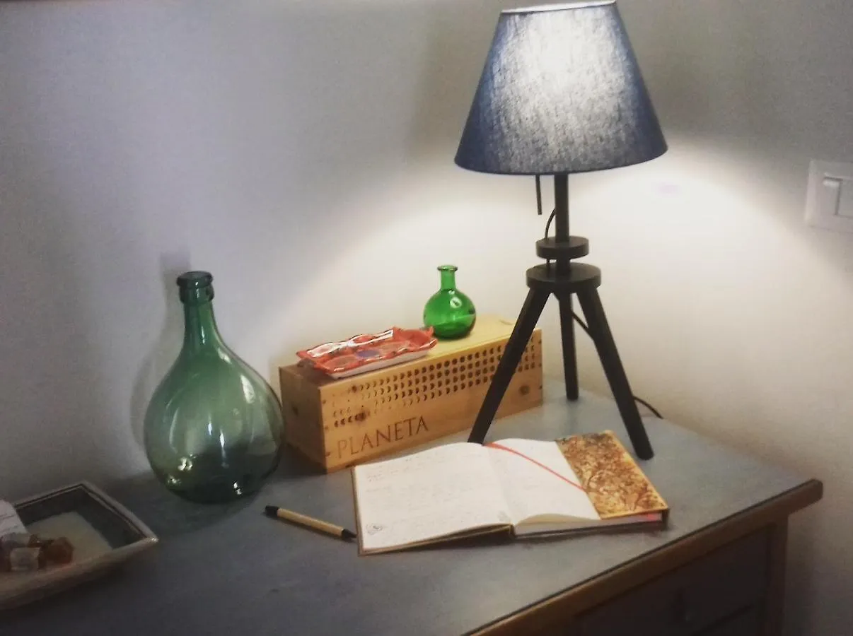 Bed and Breakfast Bed, Book & Breakfast Landolina CTA Bed & Breakfast